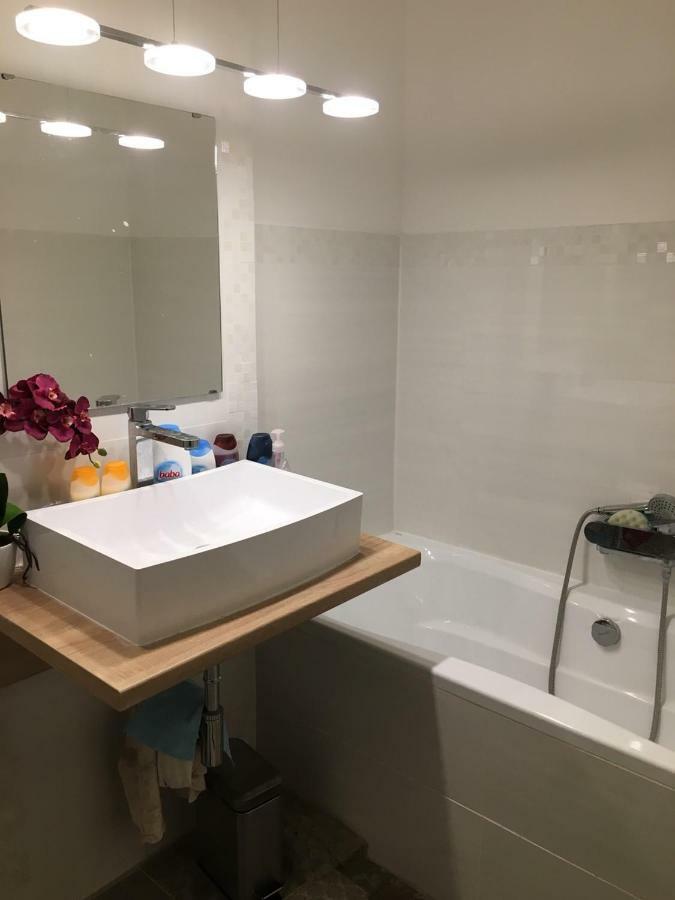 Hunyadi Apartman Сексард Екстер'єр фото