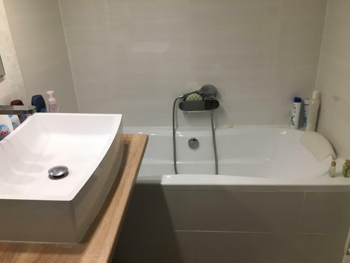 Hunyadi Apartman Сексард Екстер'єр фото