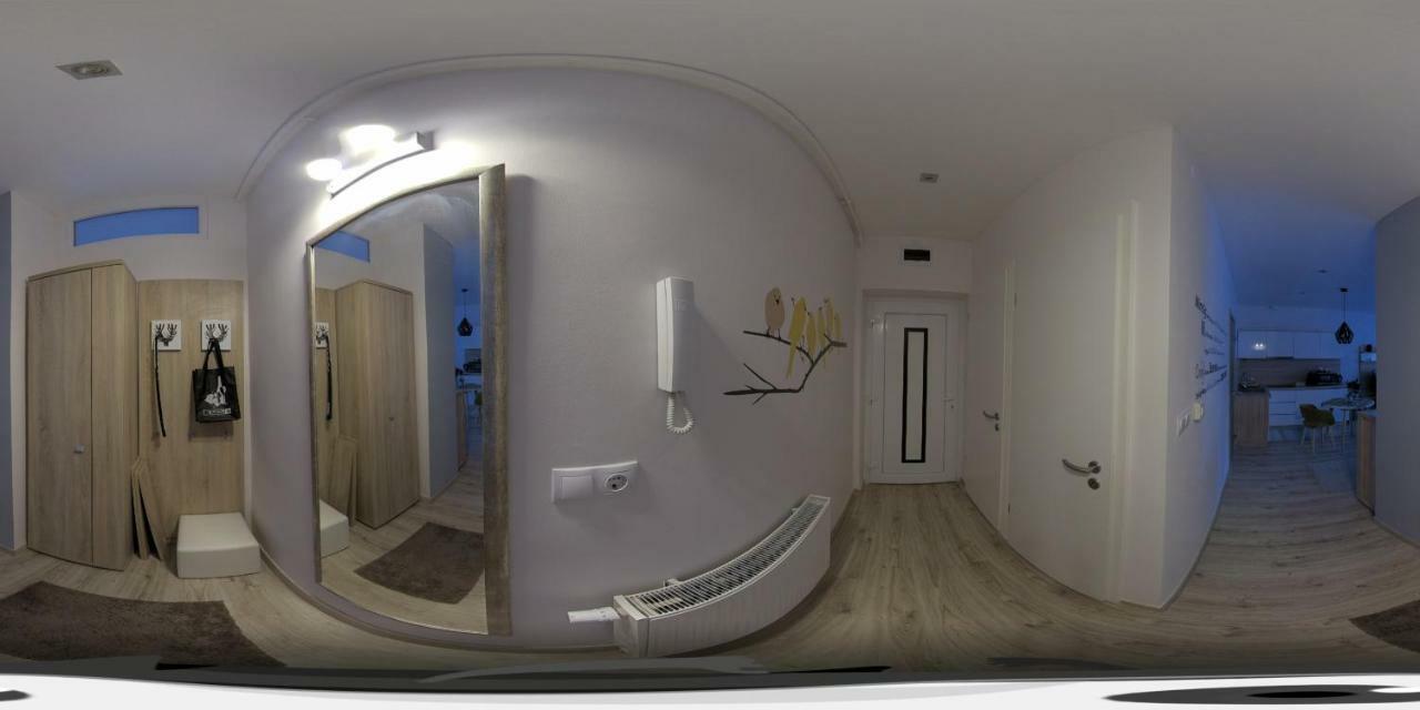 Hunyadi Apartman Сексард Екстер'єр фото